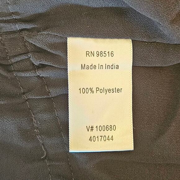 Coldwater Creek Blouse Embellished VNeck Longer Black Women's XSmall (4-6) - Picture 5 of 8